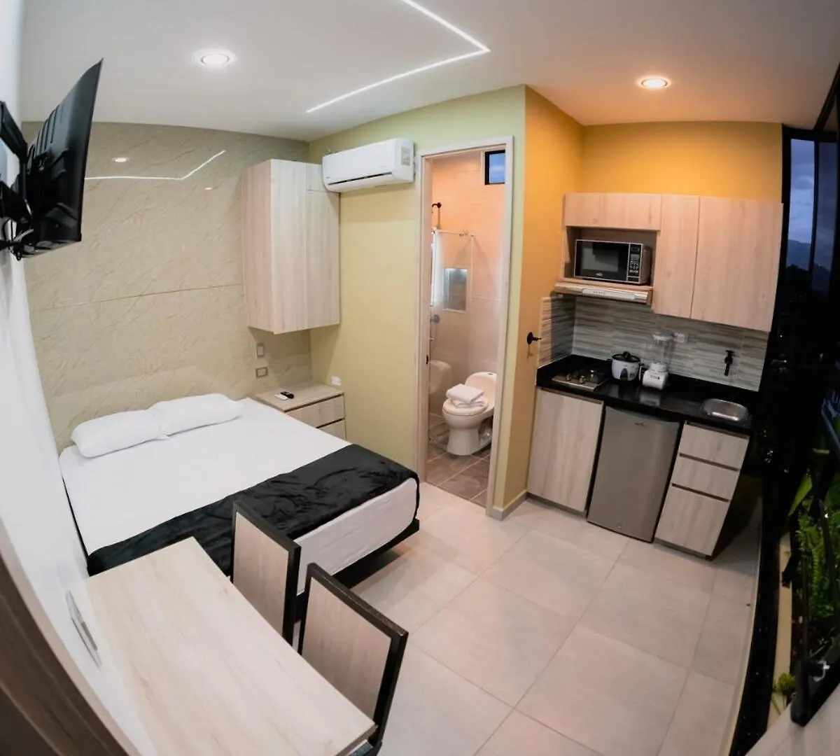 Experience Medellin'S Comuna 13 Int401